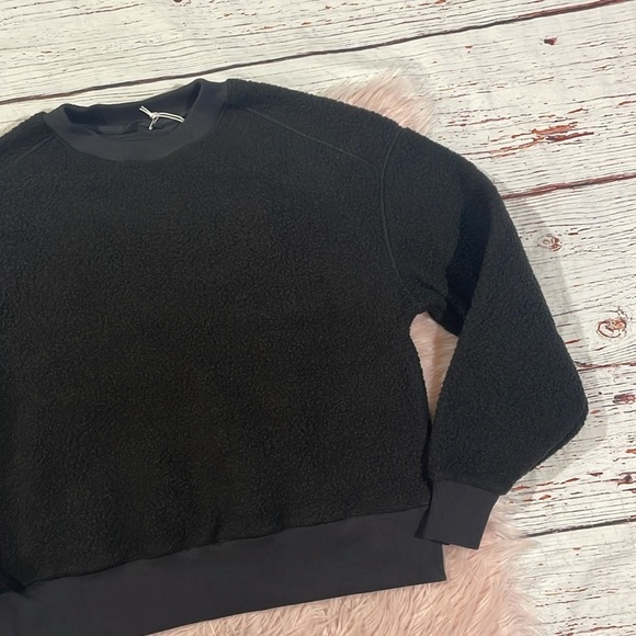NWT Everlane Teddy Crew Neck Black Sherpa Sweatshirt Oversized Sweatshirt - Picture 6 of 8